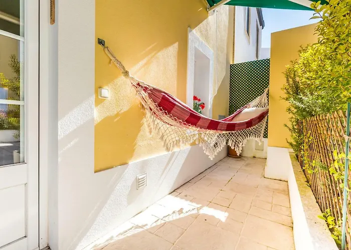 Patio Da Rainha A By Nook