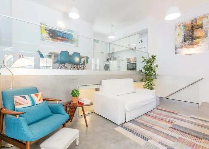 Patio Da Rainha A By Nook