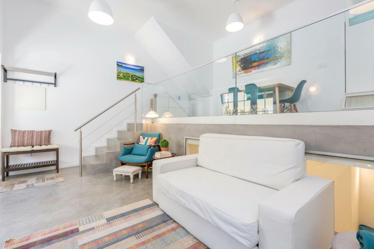 Apartment Patio Da Rainha A By Nook
